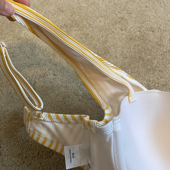 Small yellow striped bikini -target - Picture 6 of 6